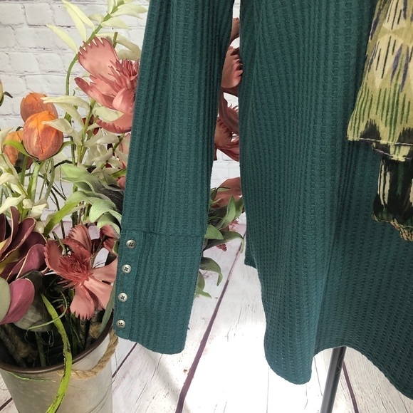 CHASER Teal Waffle Knit Thermal Top - Picture 4 of 13